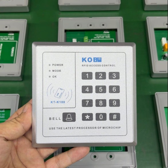 Комплект системы электронного контроля доступа с магнитным замком и считывателем карт Kob fabrik…