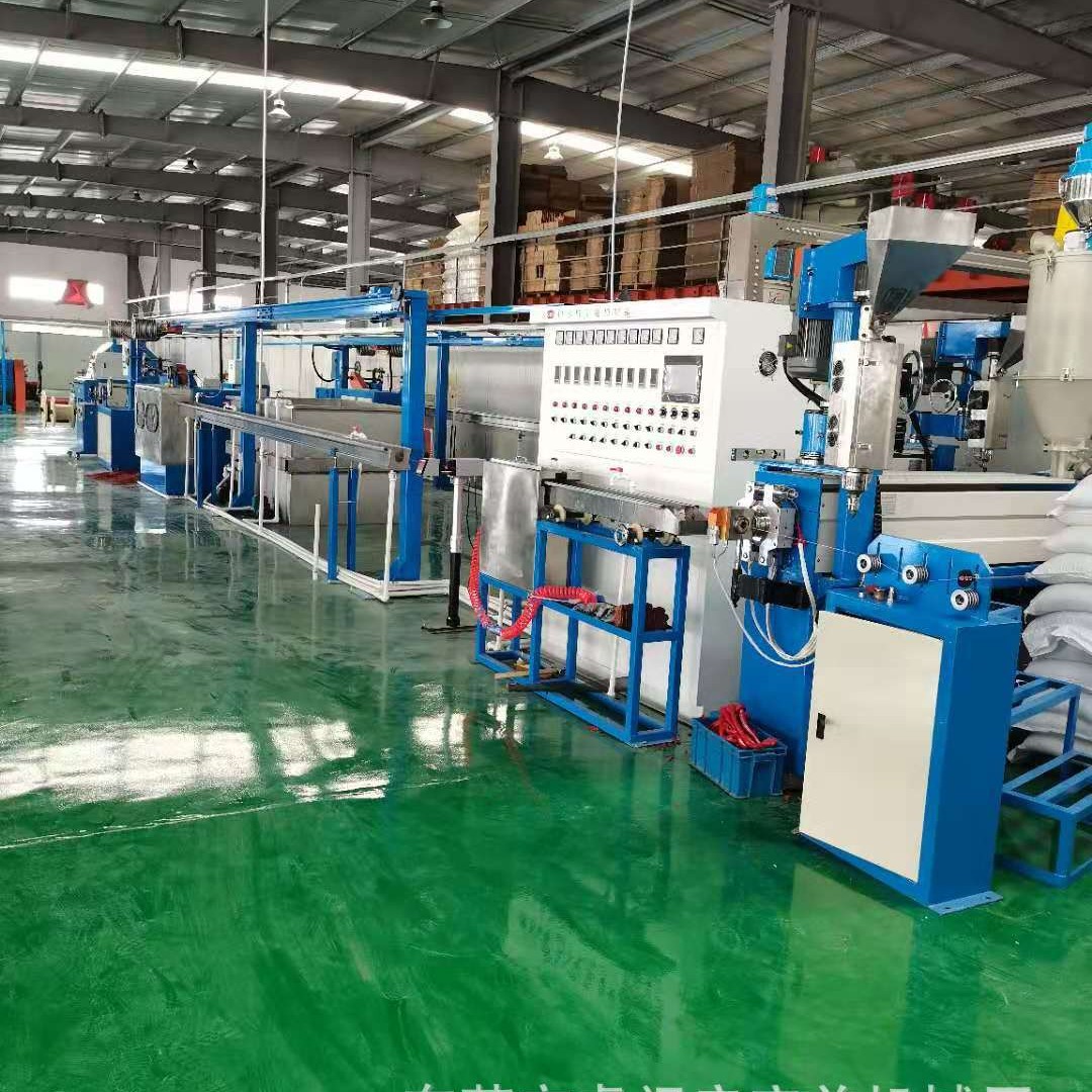 Wire və Cable Extruder Extruder maşın avadanlığı və avadanlıq 60 70 80 qurğu istehsal xətti Manufacturer